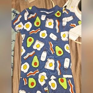 Pajamas boys size 5T